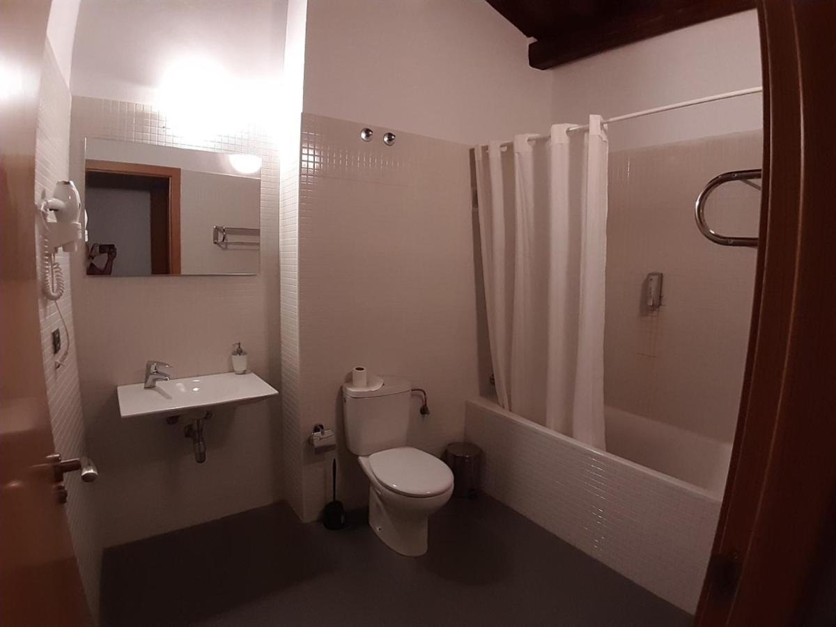 サント・ドミンゴ・デ・ラ・カルサーダ Vivienda Turistica La Catedralヴィラ エクステリア 写真